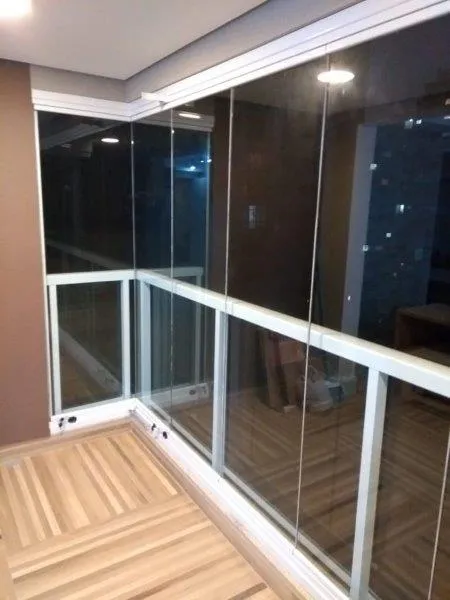 sacada-vidro-apartamento-01
